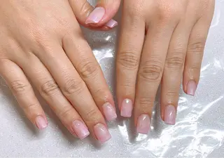 ネイル VIERU 🌈🎀💖のネイルデザイン