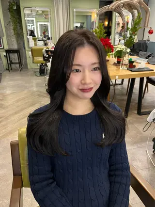 カラー AYANE ◝✩韓国ヘアのヘアスタイル