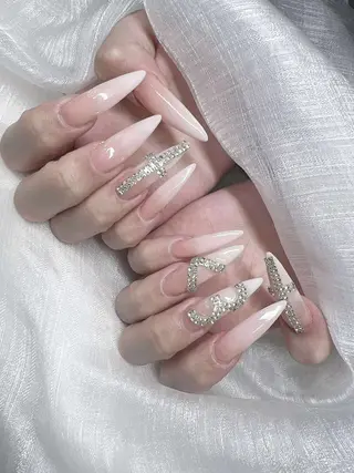 ネイル Lee Nailsのネイルデザイン
