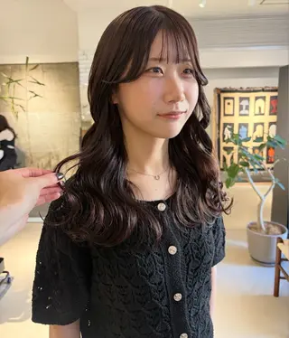 ロング カラー Yui⭐️ 透け感カラーのヘアスタイル