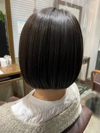ショート カラー 山口 莉々香のヘアスタイル