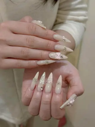 ネイル Julli NailStudioのネイルデザイン