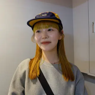 セミロング カラー 佐藤 しずくのヘアスタイル