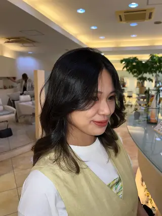 セミロング 最高の髪質改善🩵 艶カラー 惠美のヘアスタイル