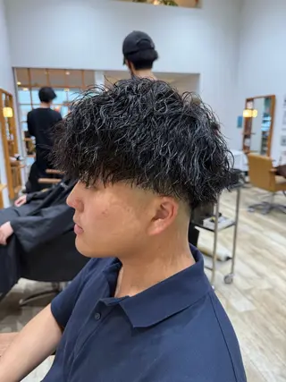 ミディアム パーマ メンズ peakshair所属・堀江/レイヤーカット 𝒀𝑼𝑻𝑶のヘアスタイル