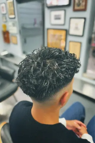 ショート パーマ メンズ 池袋メンズパーマ フェード純平のヘアスタイル