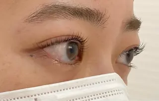 メンズ マツエク・マツパ irieアイリー 鈴木紀美の眉毛・アイブロウイメージ