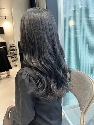 ミディアム カラー パーマ ヘアアレンジ 透明感/オリーブ/ グレージュ/YUKAのヘアスタイル