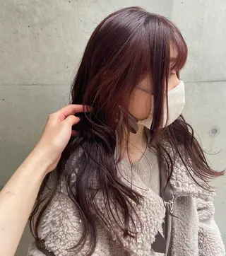 ロング なつめ🐶ショート ベージュカラーのヘアスタイル