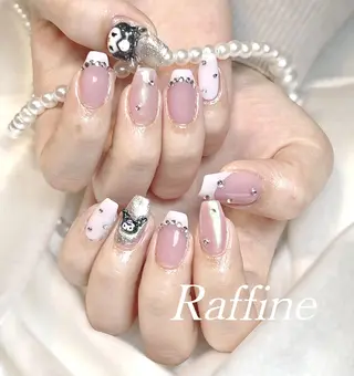 ネイル RAFFINE haru🦋🩵のネイルデザイン