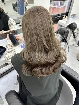 カラー ベージュ×レイヤー 🤎横浜/miu🤎のヘアスタイル