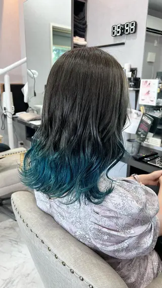 ミディアム FAVORE 【ファヴォーレ】のヘアスタイル