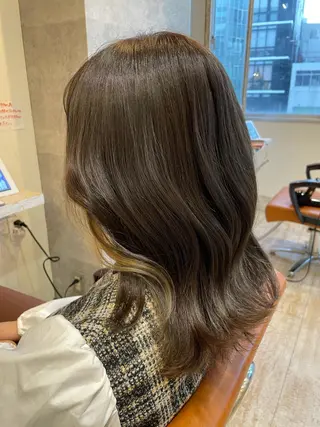 ミディアム カラー 小顔/似合わせカット 杉山莉菜のヘアスタイル