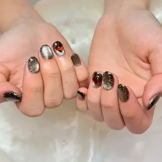 ネイル Roy心斎橋 ISHIKAWAのネイルデザイン