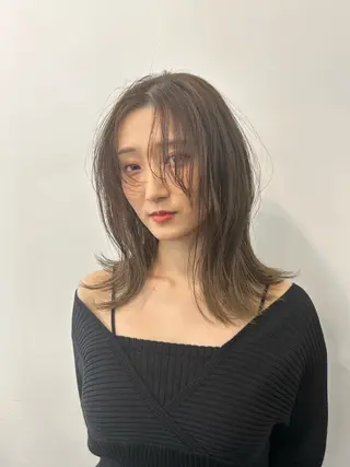 ミディアム THE ESCALA 町田所属・町田縮毛矯正/ 髪質改善/美髪特化のヘアスタイル