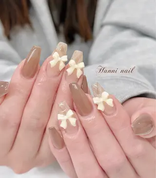ネイル Hanni ハンのネイルデザイン