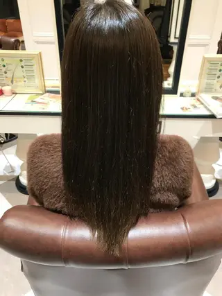ロング カラー 粟田 めぐみのヘアスタイル