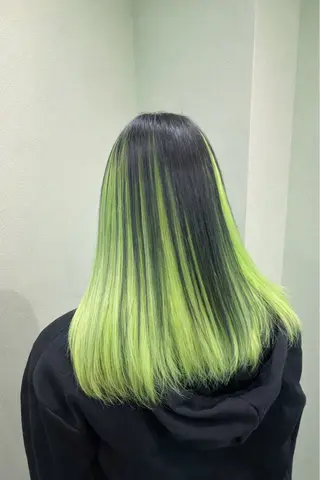 セミロング カラー 横浜/デザインカラー 個性派ヘアメ/まこのヘアスタイル
