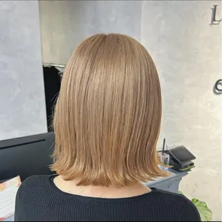 ショート カラー ブリーチ&エクステ 🥀ケアカラー特化のヘアスタイル