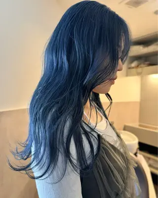 ロング カラー RAIMA ケアハイトーンのヘアスタイル