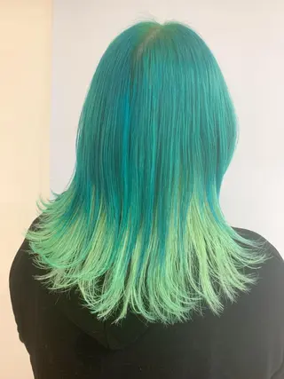 ミディアム ☺︎ RIHOのヘアスタイル