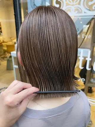 ミディアム 馬場智哉 白髪ぼかしハイライトのヘアスタイル