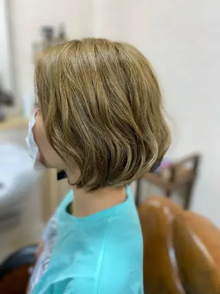 ショート カラー 後藤 征信のヘアスタイル