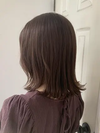 ミディアム カラー fio マナミのヘアスタイル