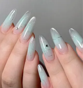 ネイル D-BEAUTY Nailsalonのネイルデザイン