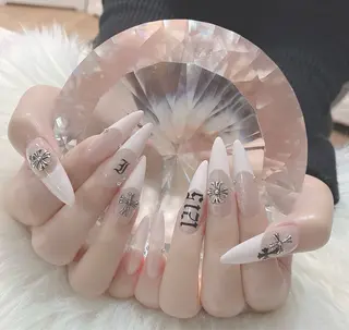 ネイル LoaChaton kaeのネイルデザイン