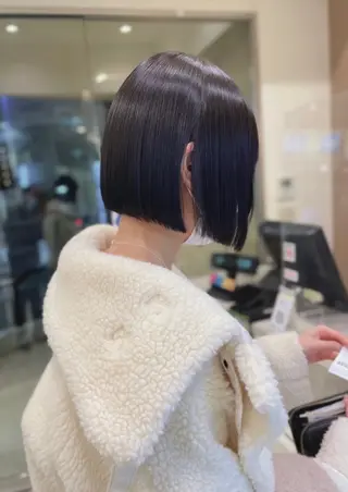ショート カラー 縮毛矯正ボブ/ 髪質改善/カットのヘアスタイル