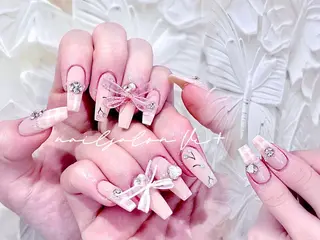 ネイル ✨Nailsalon Vi+✨のネイルデザイン