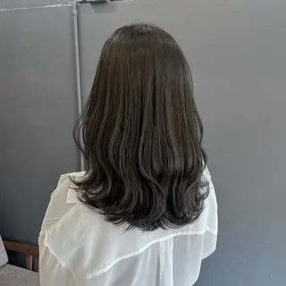 セミロング カラー 暗髪とオリーブ🌿 渡辺拓人のヘアスタイル