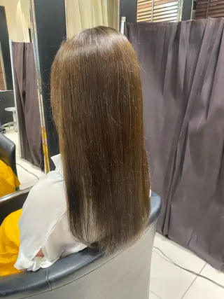 ロング カラー 仲宗根 美鈴のヘアスタイル