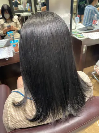 セミロング 酸スト/フェザー パーマ/三谷海斗のヘアスタイル