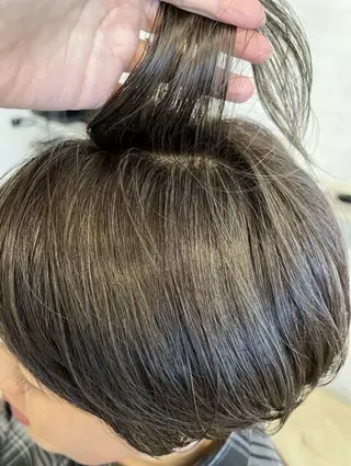 Cuthie 泉川のヘアスタイル
