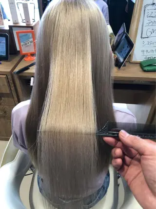 ロング 高月 瞭のヘアスタイル