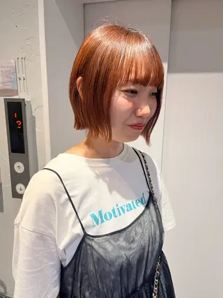 ミディアム カラー オタク美容師🛍/ 酸性ストレート/艶髪のヘアスタイル
