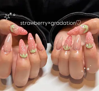 ネイル .*･ﾟCHAM NAIL✧︎*。のネイルデザイン