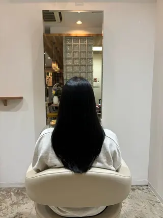 ロング 佐藤 優里のヘアスタイル
