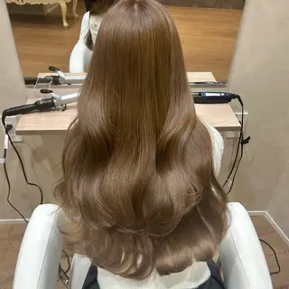 ロング カラー 砂野 真璃奈のヘアスタイル