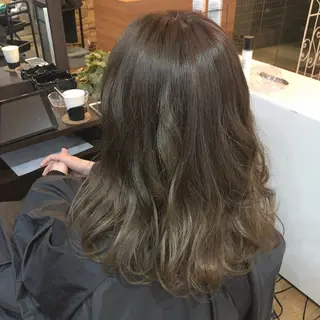 カラー ish by fan .代表✂️木谷宏夢のヘアスタイル