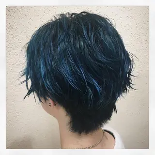 ショート カラー iizuka akiのヘアスタイル