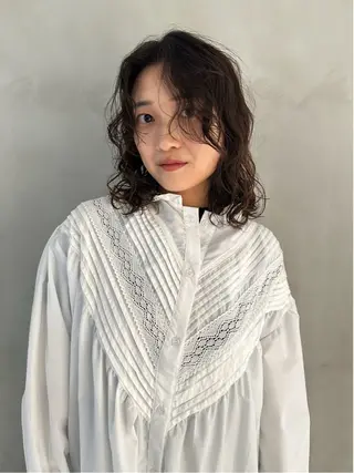 ミディアム パーマ 瓜谷 亮磨のヘアスタイル