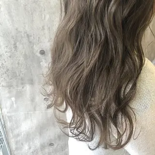 ロング カラー 菅沢 奈生のヘアスタイル