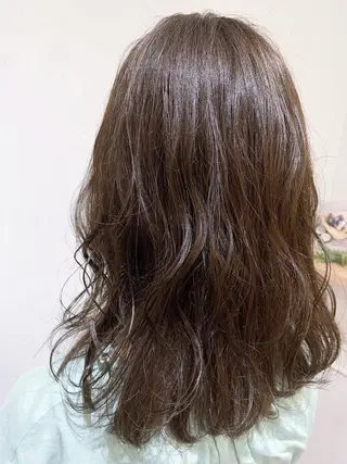 セミロング 髪質改善お任せ ください♪ひとみのヘアスタイル