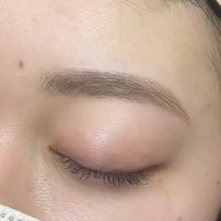 アイブロウ WHITEEYE渋谷 渡部の眉毛・アイブロウイメージ