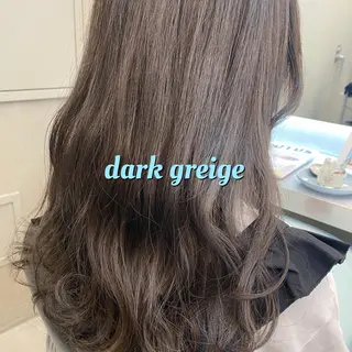 ロング カラー 岡野 静華のヘアスタイル