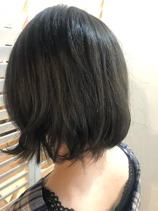 ショート カラー 髪質改善&ブリーチ 伊勢 祐一郎のヘアスタイル