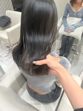セミロング カラー 透明感×レイヤー 【梅田】KANONのヘアスタイル